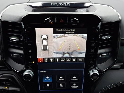 Used 2024 RAM 3500 Limited image 19