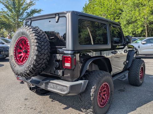 Used 2019 Jeep Wrangler Sport AWD/4WD image 4