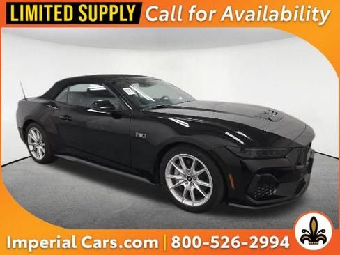 Used 2025 Ford Mustang GT Premium RWD image 1