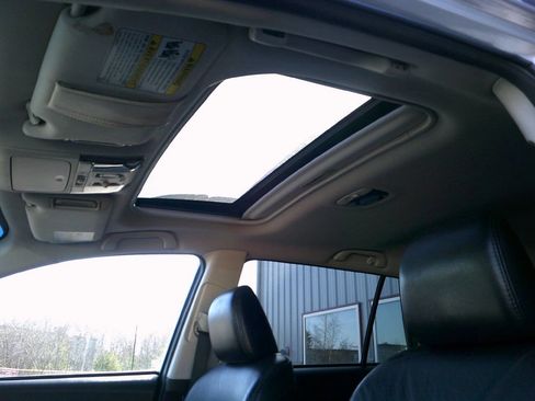 Used 2012 Subaru Outback 2.5i Limited w/ Moonroof Pkg AWD/4WD image 20