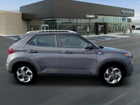New 2026 Hyundai Venue SEL image 9