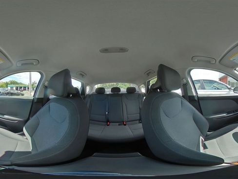 Used 2025 Kia K4 FWD image 40