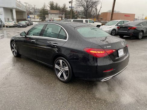 Used 2025 Mercedes-Benz C 300 4MATIC Sedan image 5