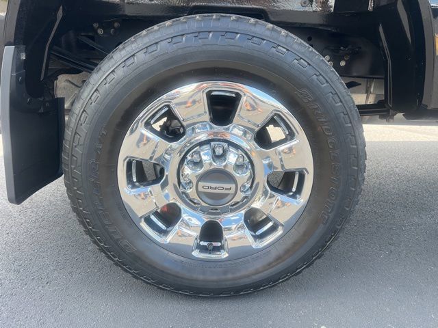 Used 2023 Ford F250 Lariat w/ Lariat Ultimate Package AWD/4WD image 9