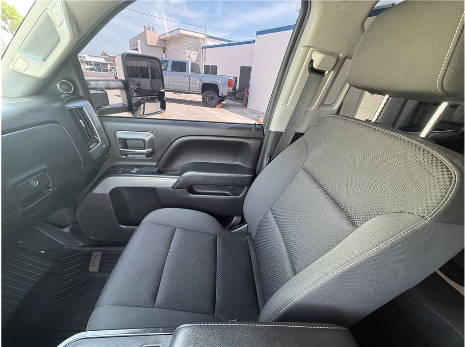 Used 2018 Chevrolet Silverado 1500 LT w/ All Star Edition AWD/4WD image 22