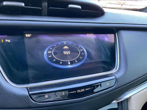 Used 2017 Cadillac XT5 FWD image 31