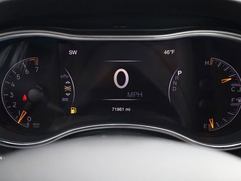 Used 2019 Jeep Grand Cherokee Laredo image 18