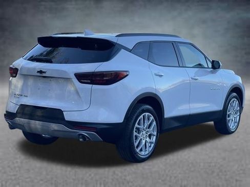 New 2025 Chevrolet Blazer LT w/ Convenience Package AWD/4WD image 3