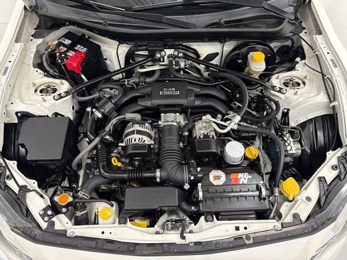 Used 2020 Toyota 86 image 10