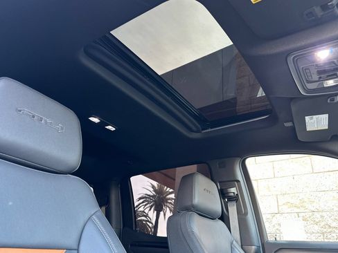 Certified 2025 GMC Sierra 1500 AT4 w/ AT4 Premium Package AWD/4WD image 17