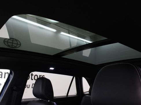 Used 2025 Volkswagen Atlas Cross Sport SE w/ Panoramic Sunroof Package image 12