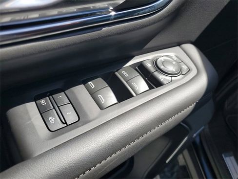 Used 2024 Chevrolet Tahoe Z71 w/ Luxury Package image 30