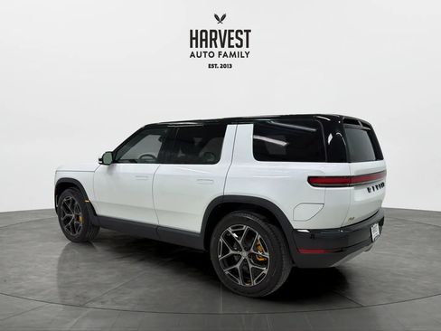 Used 2027 Rivian R2 Performance AWD/4WD image 3