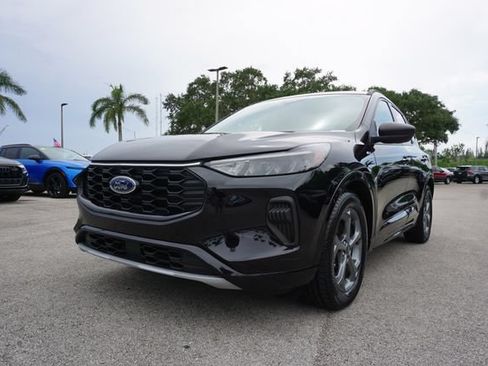 Certified 2023 Ford Escape ST-Line w/ Tech Pack #1 FWD image 16
