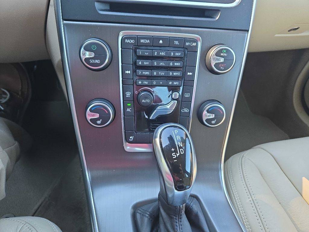 Used 2014 Volvo S60 T5 FWD image 15