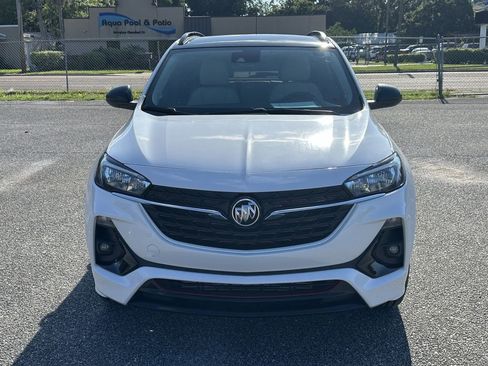 Used 2020 Buick Encore GX Select w/ Sport Touring Package FWD image 3