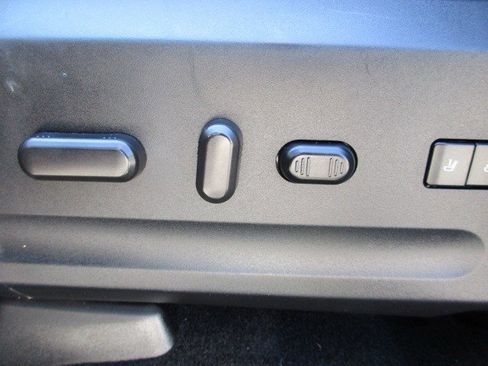 Used 2017 Ford Expedition Limited AWD/4WD image 21