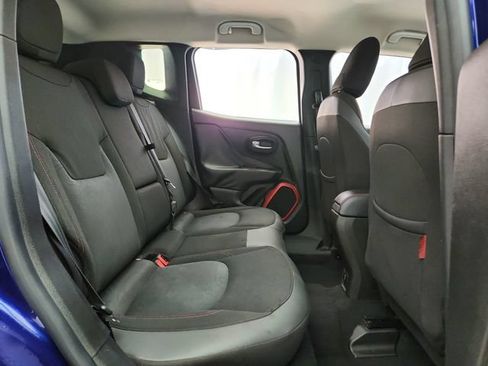 Used 2017 Jeep Renegade Trailhawk AWD/4WD image 21