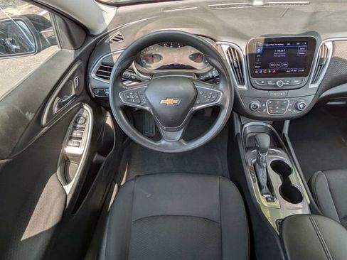 Used 2024 Chevrolet Malibu LT FWD image 17