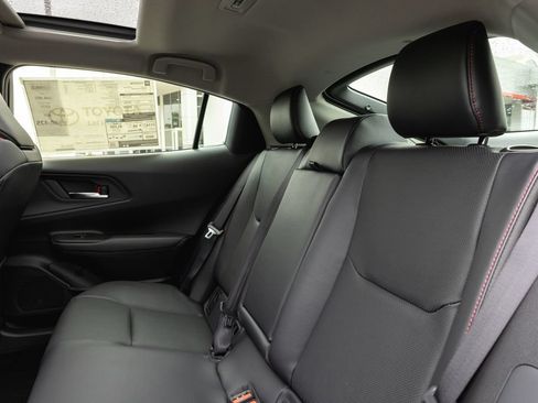New 2026 Toyota Prius Plug-In Hybrid FWD image 9