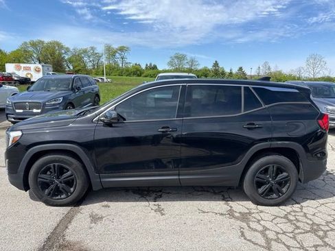 Used 2018 GMC Terrain SLE FWD image 2
