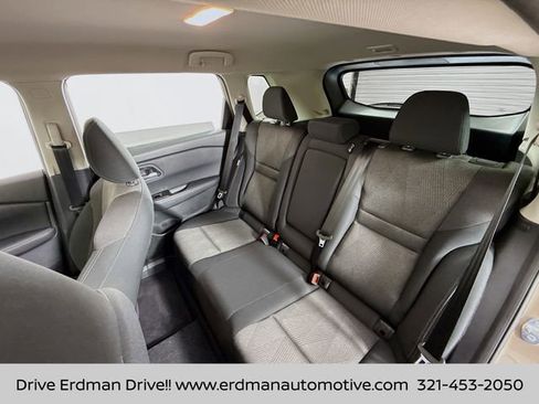 Certified 2024 Nissan Rogue SV image 8