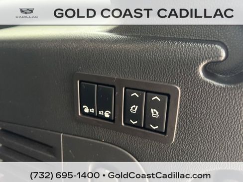 Used 2020 Cadillac Escalade ESV Platinum image 16