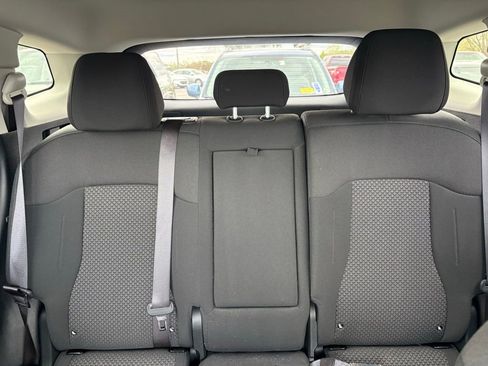 Used 2023 Kia Sportage LX AWD/4WD image 4
