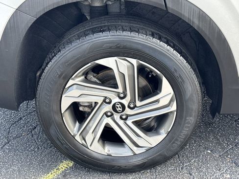 Used 2023 Hyundai Santa Fe SEL w/ Premium Package image 17