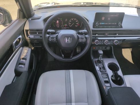 Used 2025 Honda Civic Sport image 16