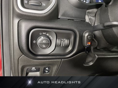 Used 2019 RAM 1500 Big Horn AWD/4WD image 24