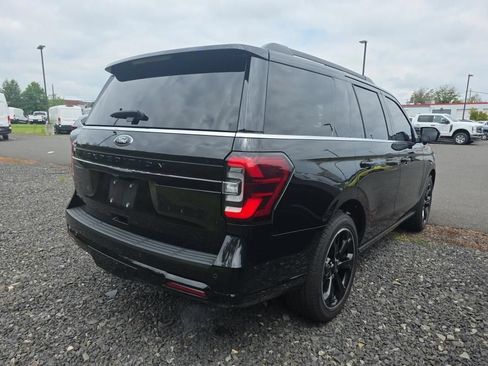 Used 2023 Ford Expedition Limited AWD/4WD image 4