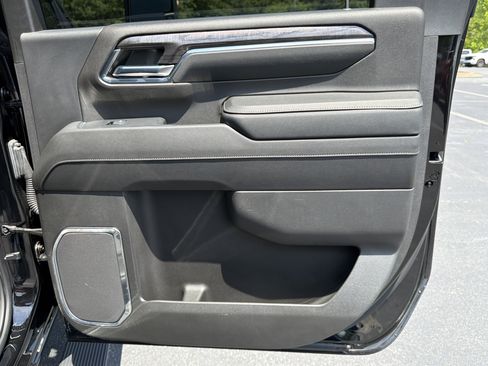 Used 2024 Chevrolet Silverado 2500 LTZ w/ LTZ Convenience Package AWD/4WD image 8