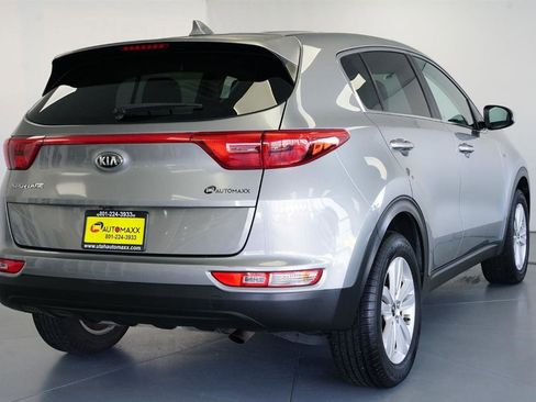 Used 2019 Kia Sportage LX image 10