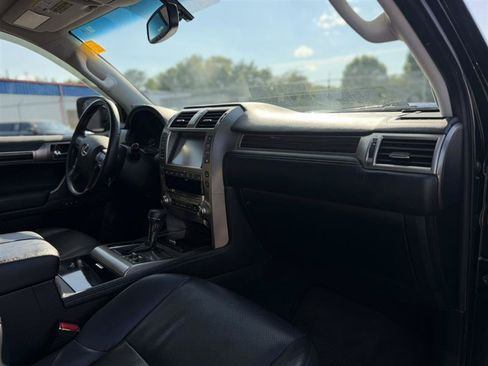 Used 2015 Lexus GX 460 w/ Navigation Package AWD/4WD image 21