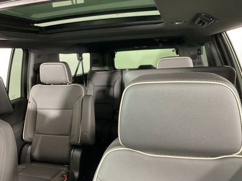 New 2026 GMC Yukon XL Elevation w/ Elevation Premium Package AWD/4WD image 39