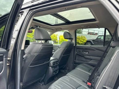 Used 2024 Honda Pilot Elite image 7
