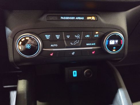 Used 2020 Ford Escape SEL AWD/4WD image 16