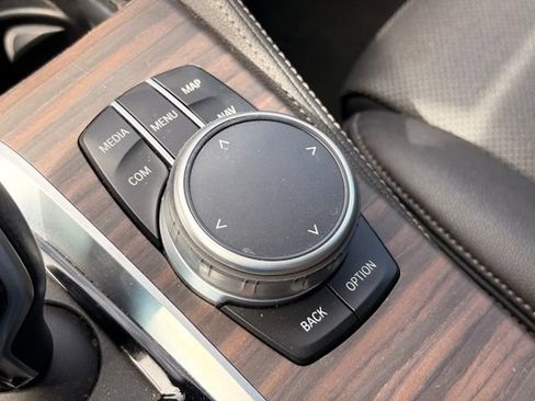 Used 2021 BMW 540i w/ M Sport Package RWD image 19
