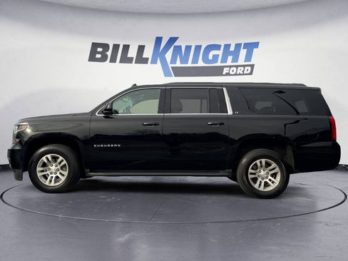 Used 2019 Chevrolet Suburban LT image 2
