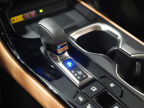 Used 2024 Lexus NX 350h AWD w/ Vision Package image 24