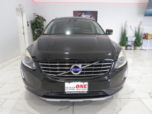 Used 2017 Volvo XC60 T5 Inscription w/ Preferred Option Package FWD image 8