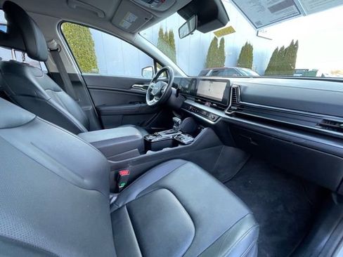 Certified 2023 Kia Sportage EX image 22