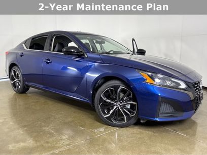 Used 2023 Nissan Altima 2.5 SR