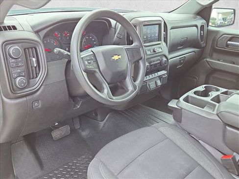 Used 2023 Chevrolet Silverado 1500 Custom AWD/4WD image 9