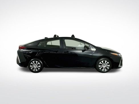 Used 2022 Toyota Prius Prime LE FWD image 9