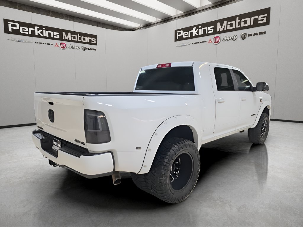 Used 2022 RAM 3500 Big Horn w/ Night Edition AWD/4WD image 4