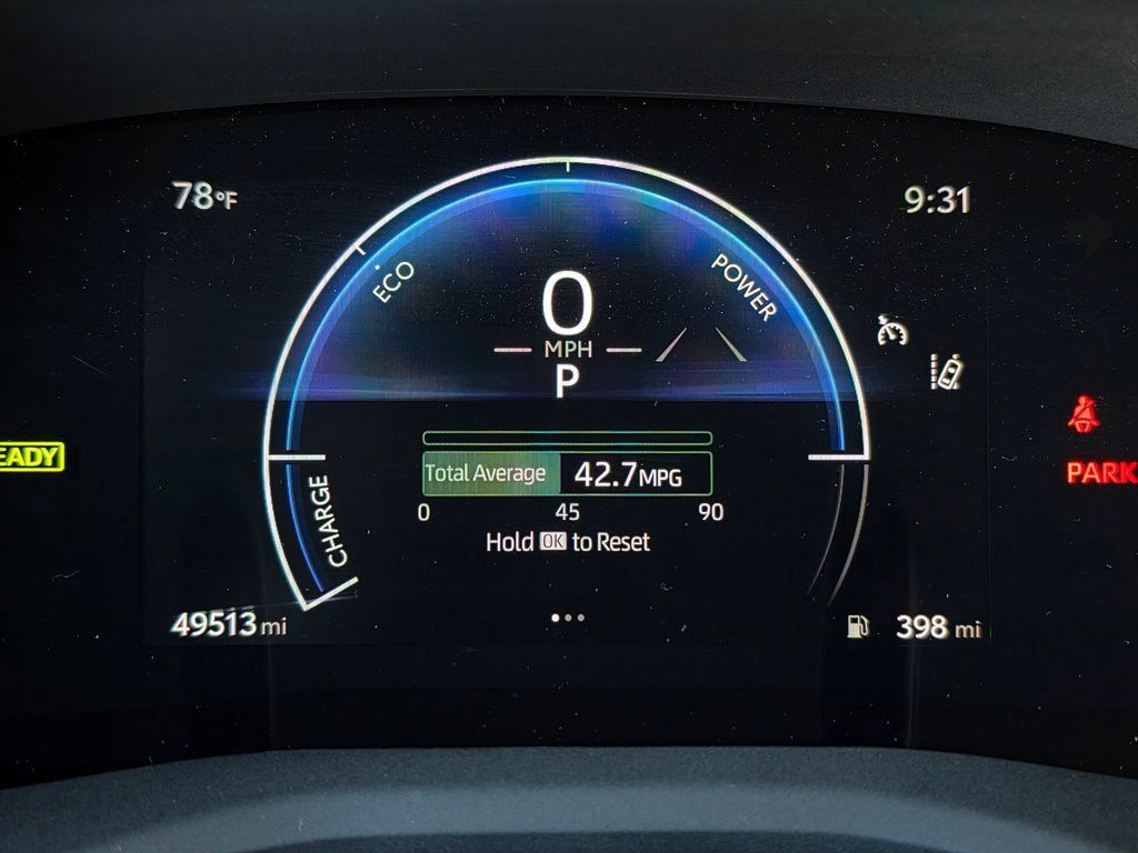 Used 2025 Toyota Camry SE FWD image 30
