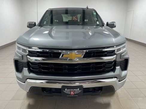 Used 2023 Chevrolet Silverado 1500 LT AWD/4WD image 2