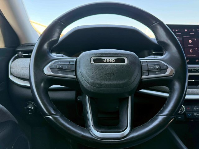Certified 2022 Jeep Compass Latitude AWD/4WD image 19